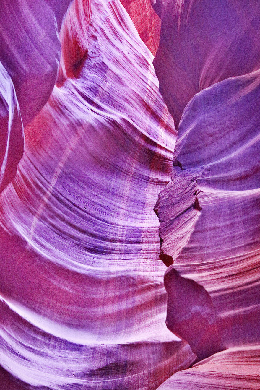 紫色摄影合成创意峡谷地貌自然背景