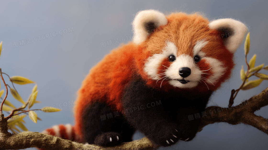 趴在树枝上的小熊猫插画