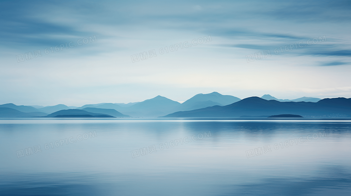 湖面倒映远山和蓝天插画