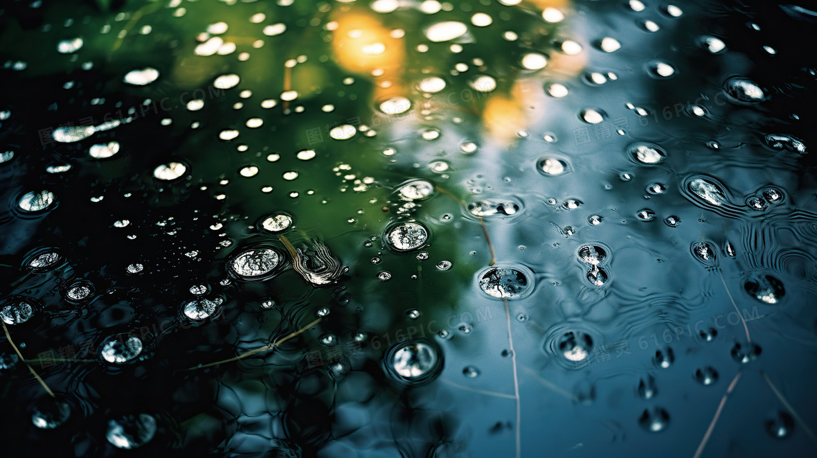 雨天朦胧感水雾场景下雨图片