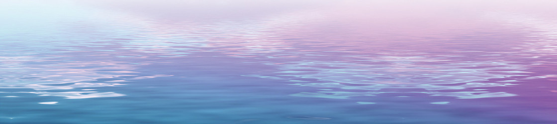 粉色浪漫水面背景