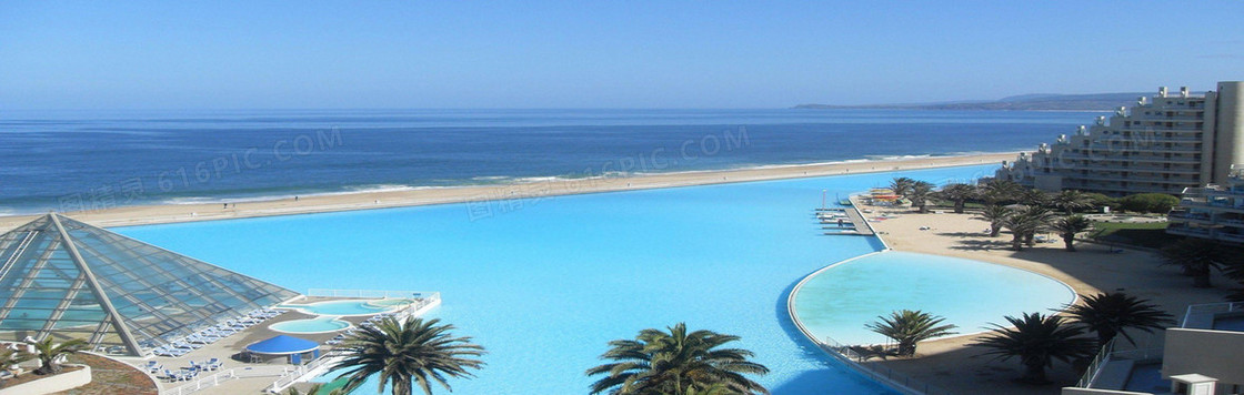 蓝色大海沙滩泳池酒店