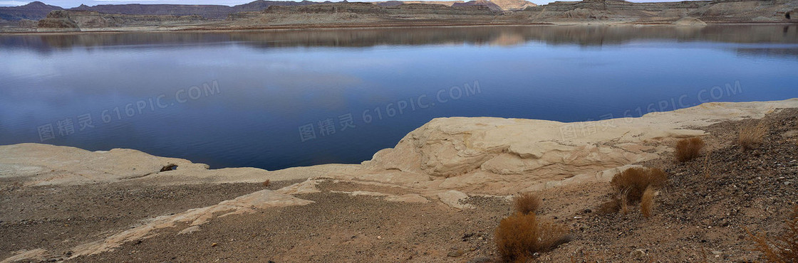 深山小湖海报素材