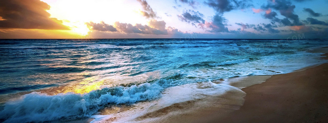 唯美阳光浪花海滩背景