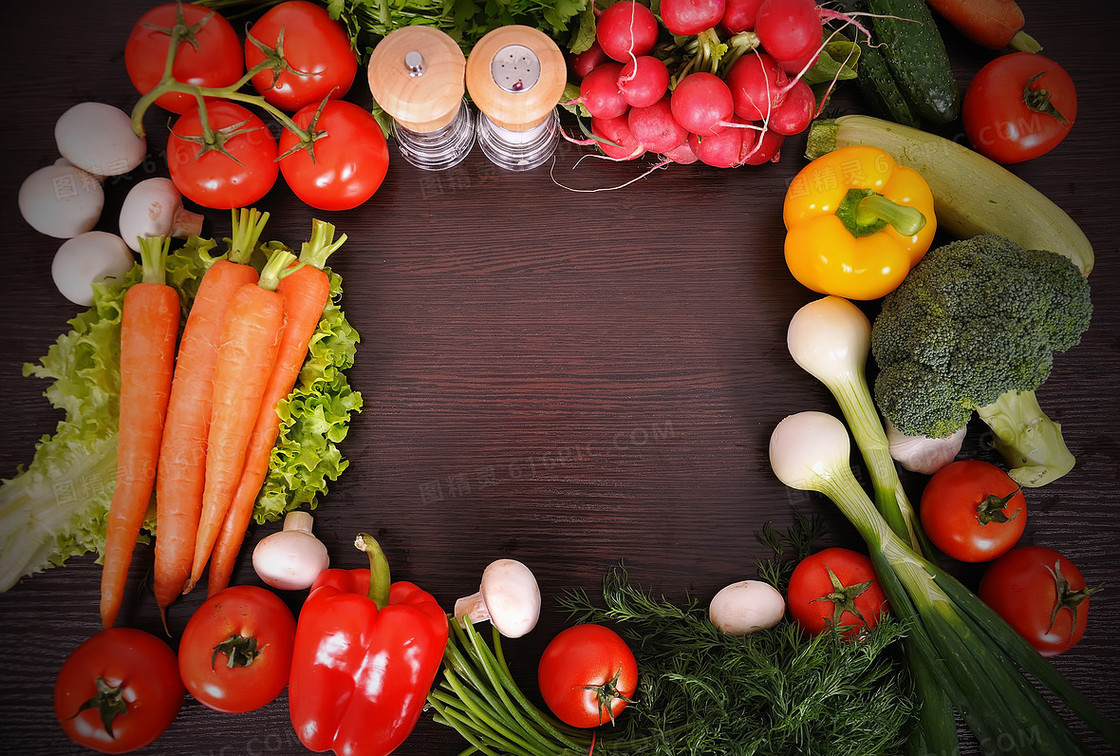 放在桌面上的健康蔬菜