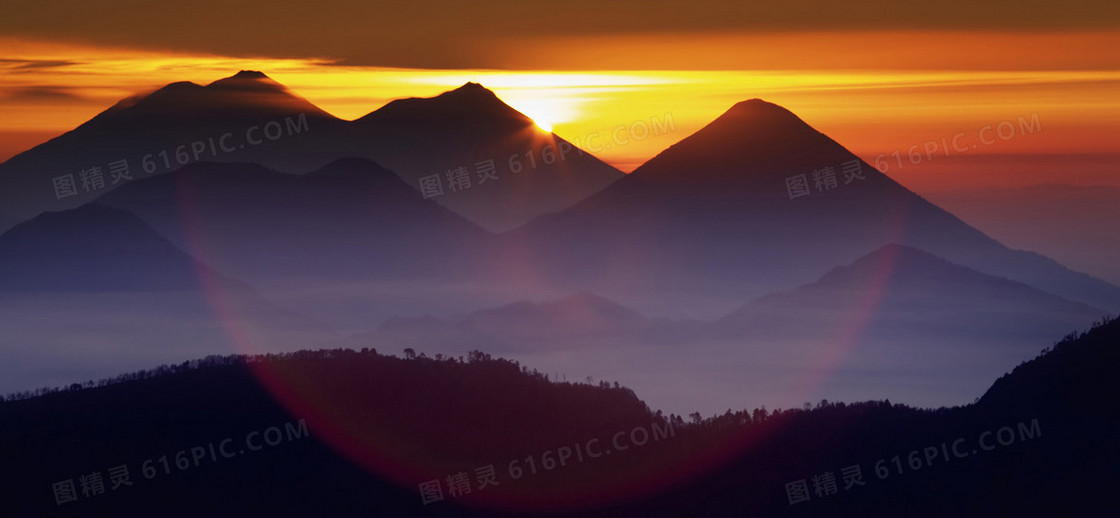 夕阳大山海报素材