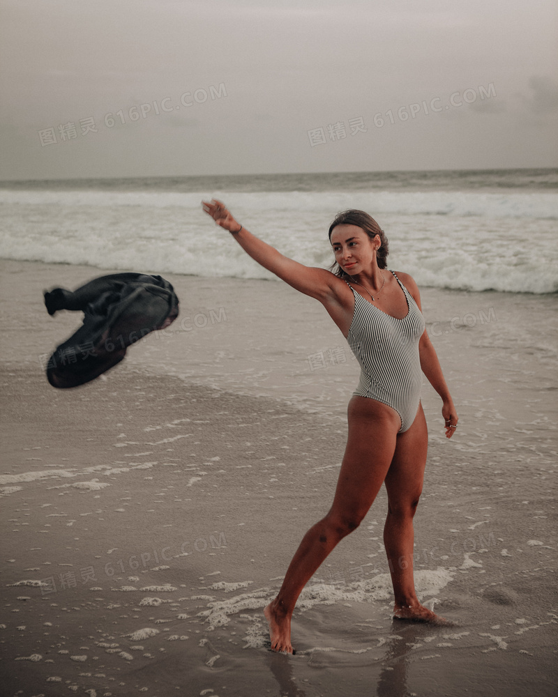 海边美女模特人体写真图片
