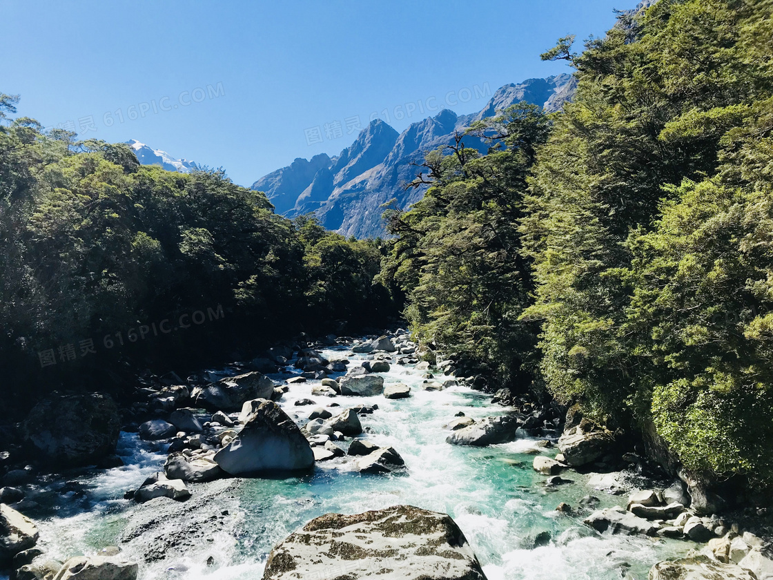 山水河流风景图片