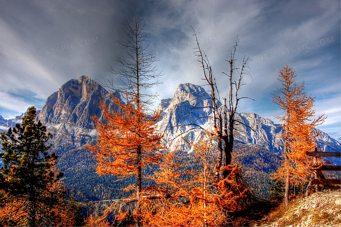 阿尔卑斯山秋季风景图片