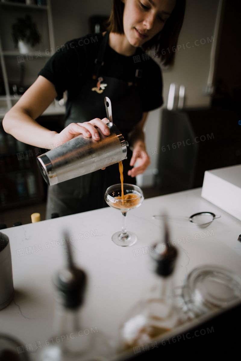 女性自制调酒图片 女性自制调酒图片大全