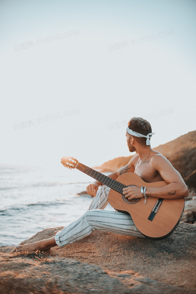 海边男人体艺术写真摄影