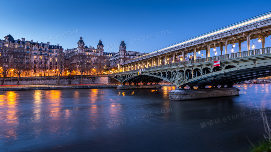 城市景观廊桥黄昏风光摄影高清图片