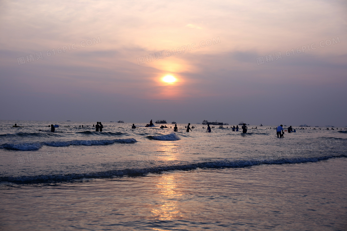夕阳下的广西北海银滩美景摄影图片