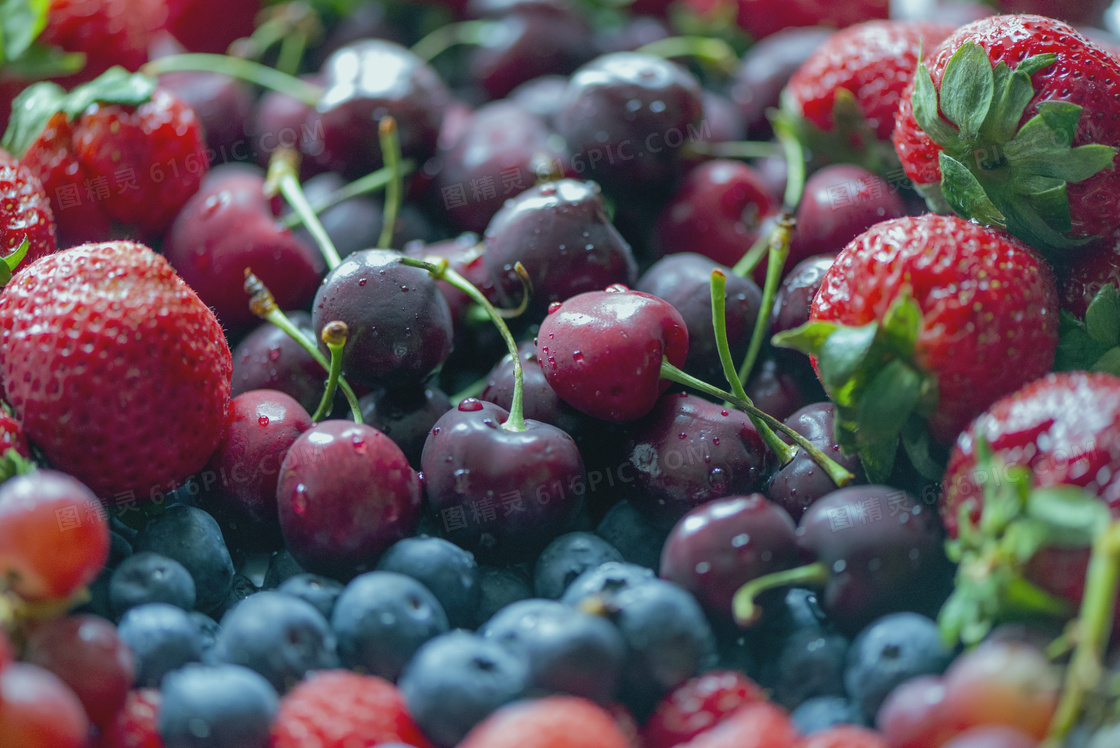 蓝莓草莓与樱桃等水果摄影高清图片