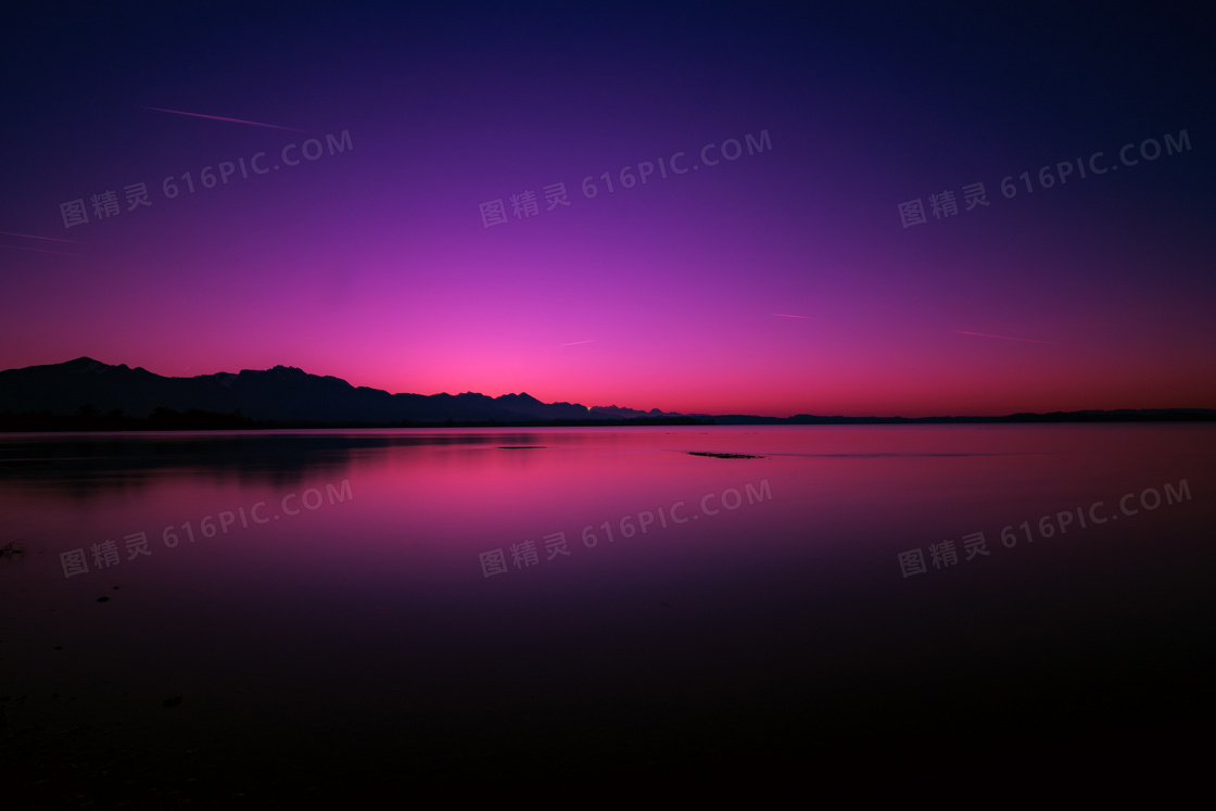 黄昏湖畔炫丽霞光风景摄影高清图片