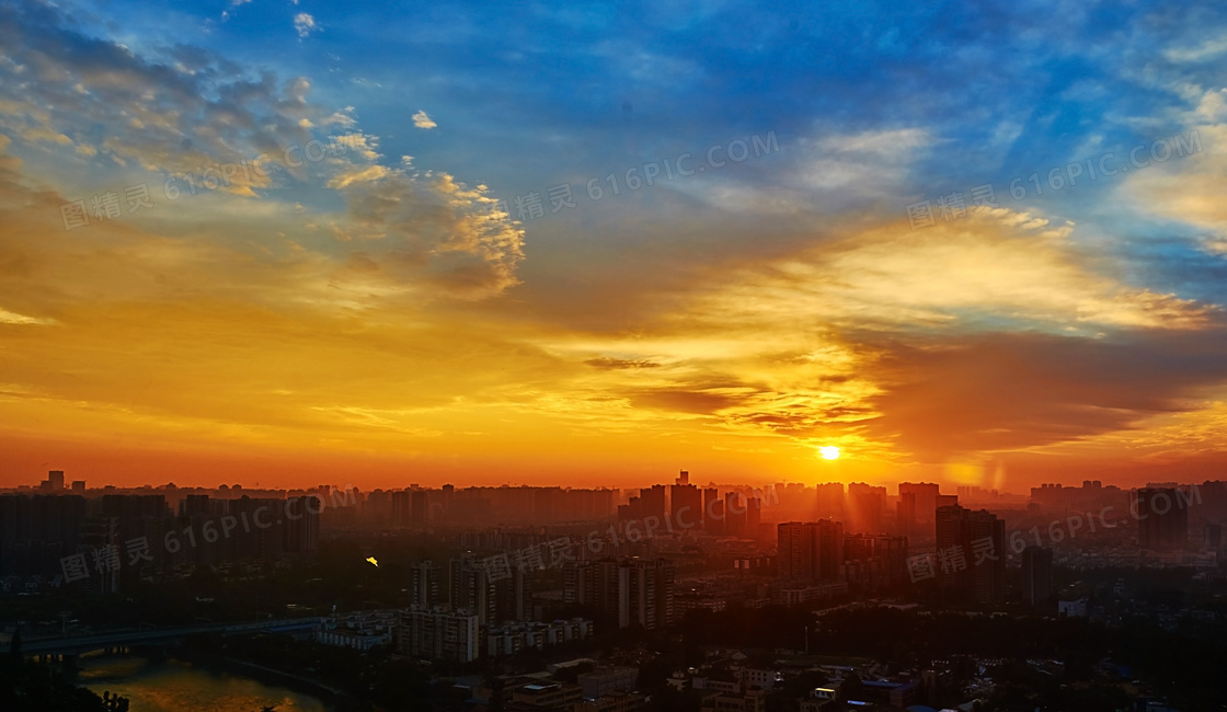 成都市区日出美景摄影图片