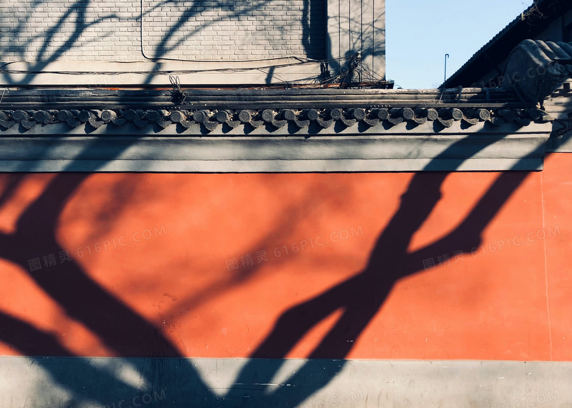 景区内橙色的古风院墙摄影高清图片