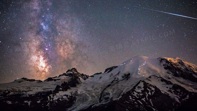 雷尼尔山星空灿烂