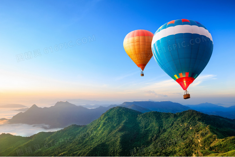 山峦热气球海报背景