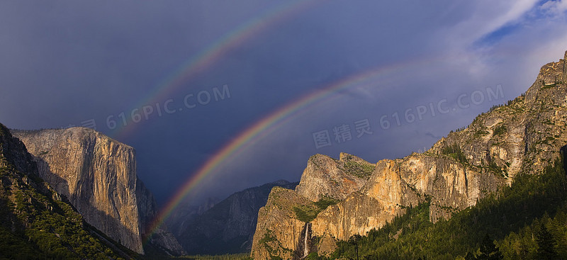 大山彩虹浪漫背景图