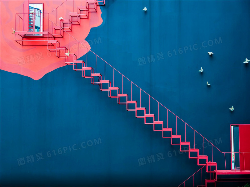 纯色背景红色楼梯高清图片