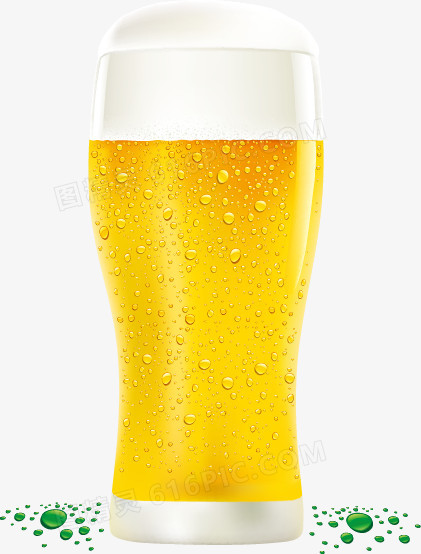 黄色玻璃杯啤酒