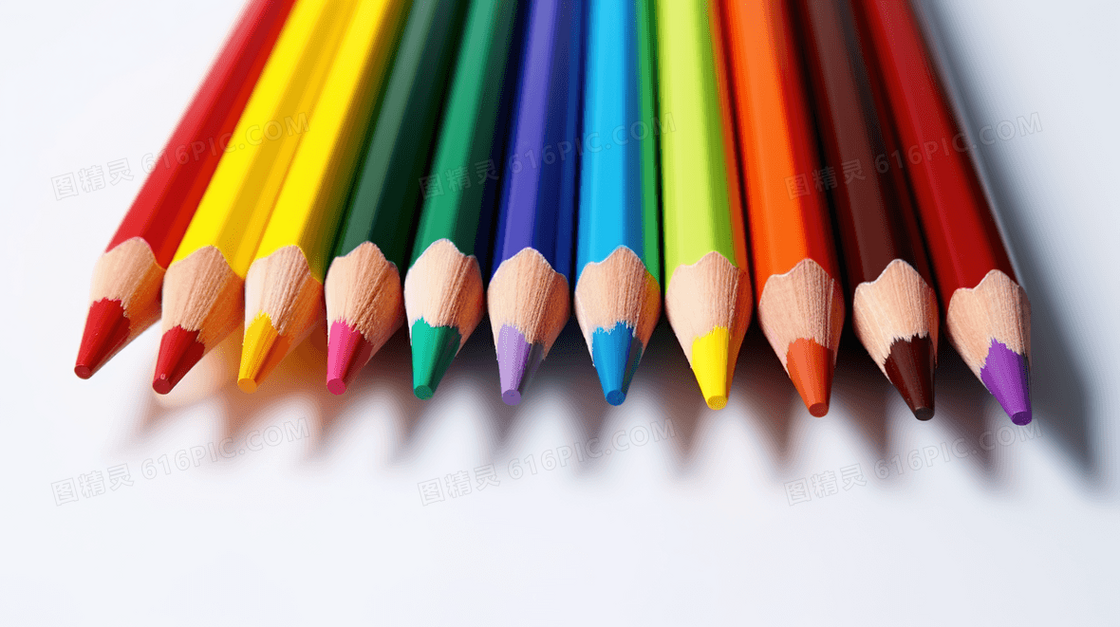 彩色铅笔绘画文具简约写实插画