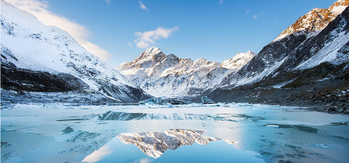 雪山海报背景