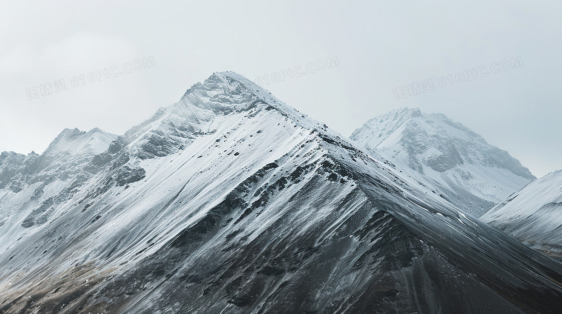 白色起伏远山自然风景山脉背景