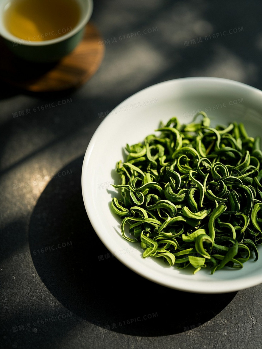 图中展示的是蒲公英茶叶的宣传画面