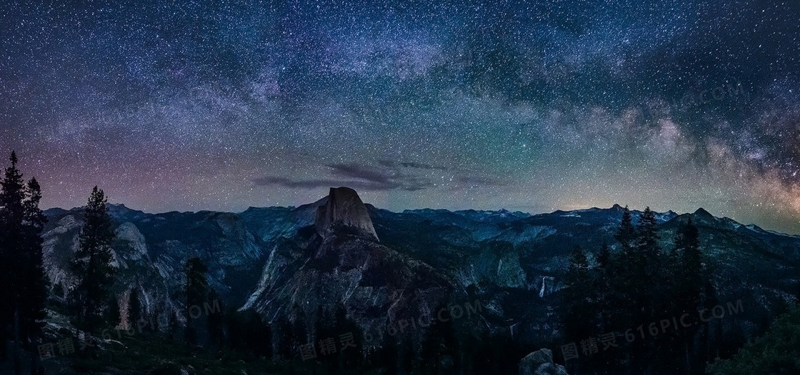 星空下的山峰