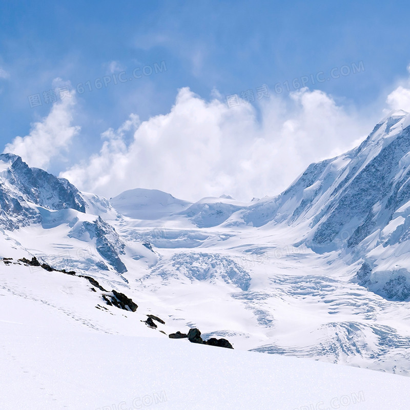 清新雪山背景