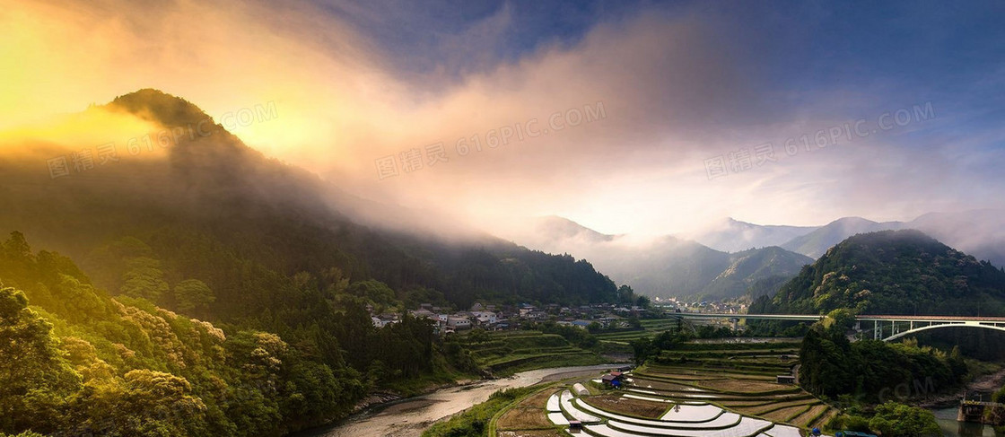 梦幻雾山背景