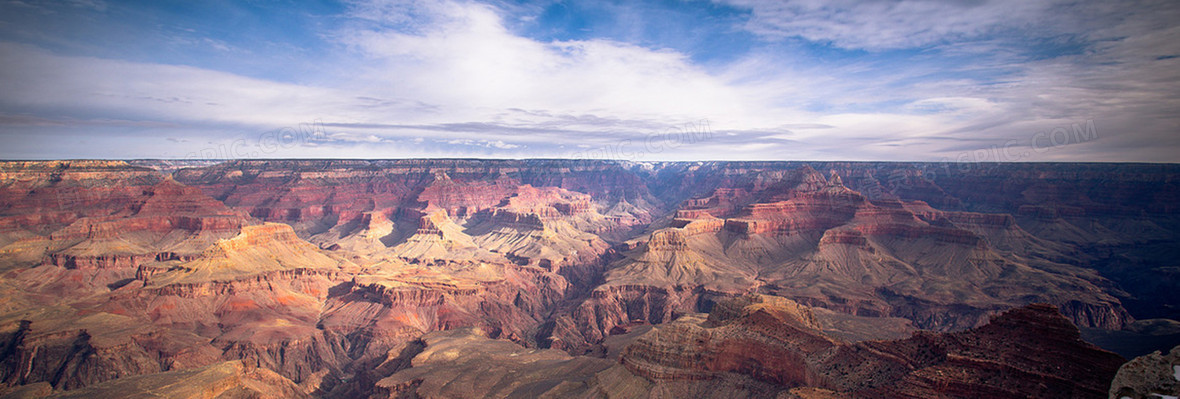 红色喀斯特地貌背景图