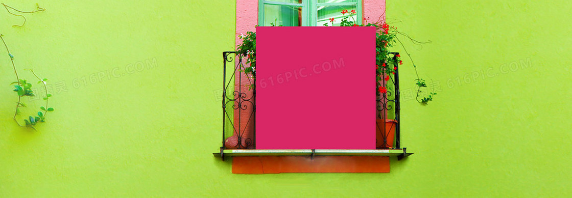 绿色墙壁粉色花窗背景