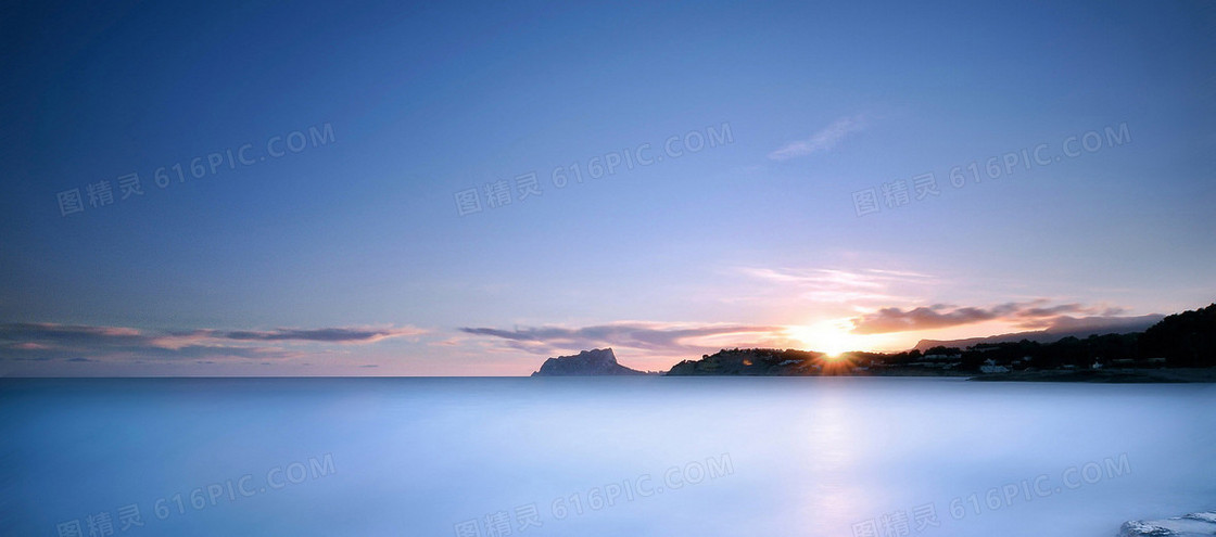 云雾山海夕阳背景