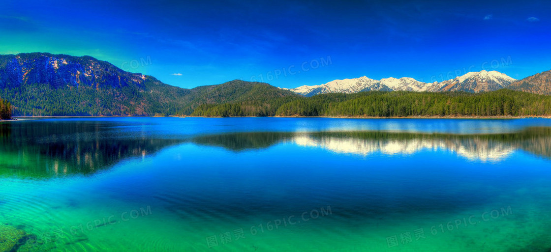 大气蓝天远山海水背景