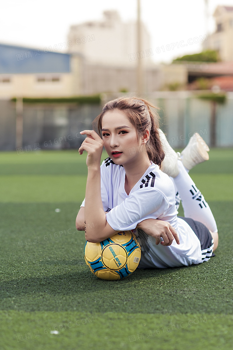 足球宝贝性感美女图片