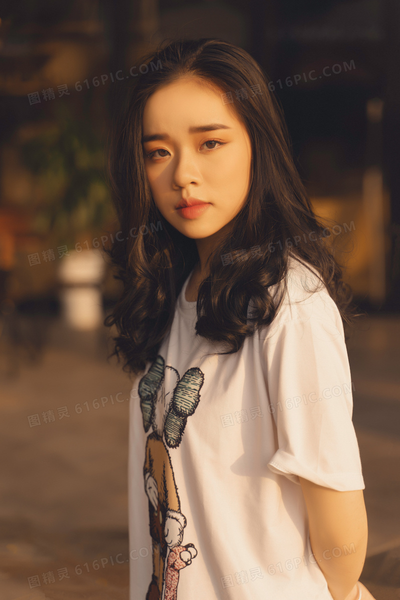 清纯漂亮女生生活照图片