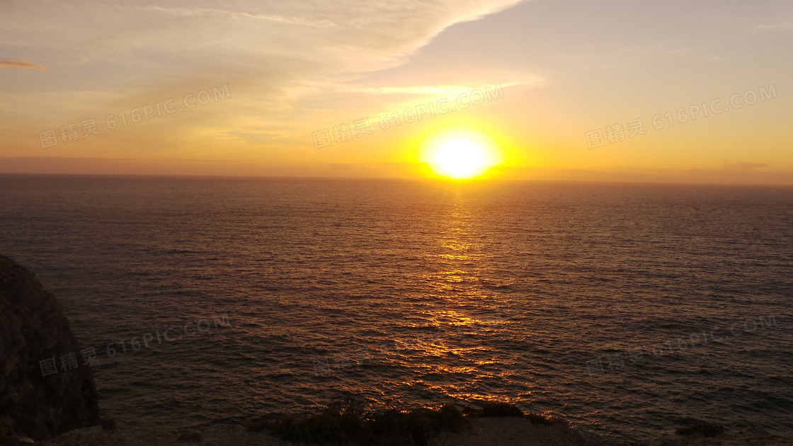 海平面夕陽西下圖片