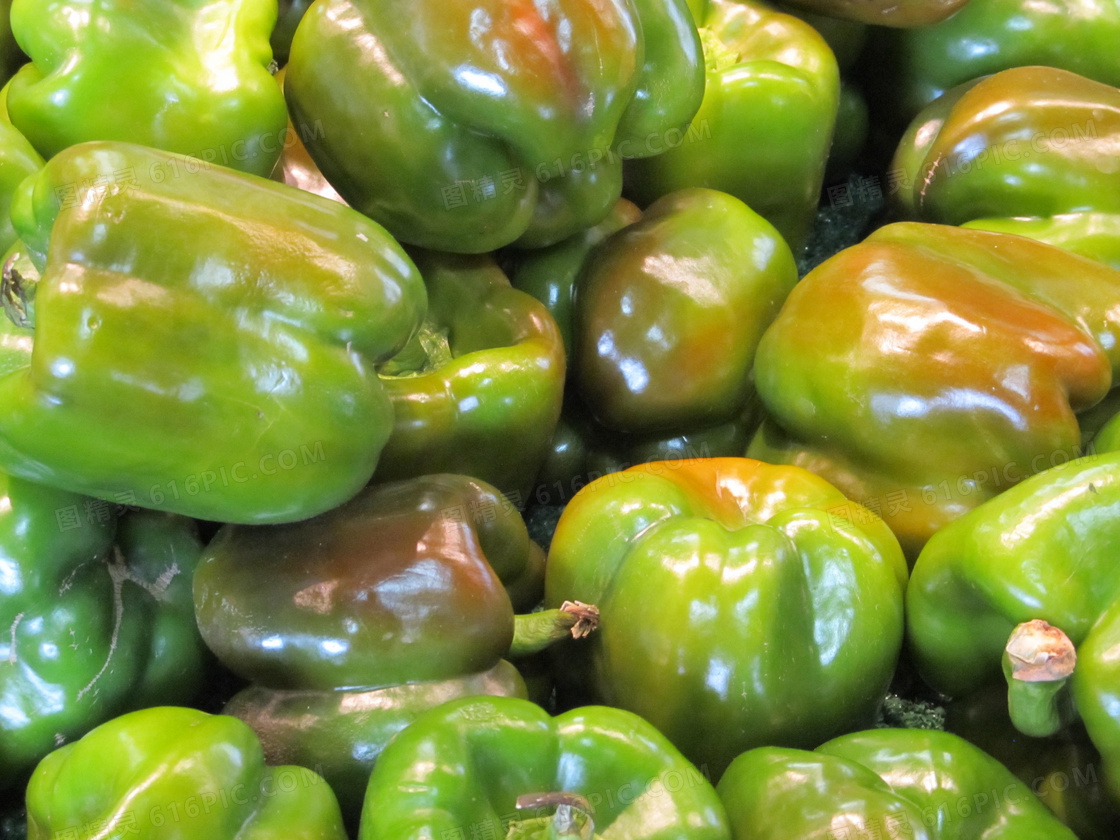 绿色灯笼椒图片