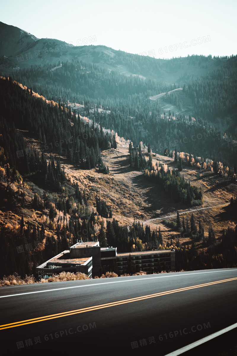 高速公路大自然风景图片