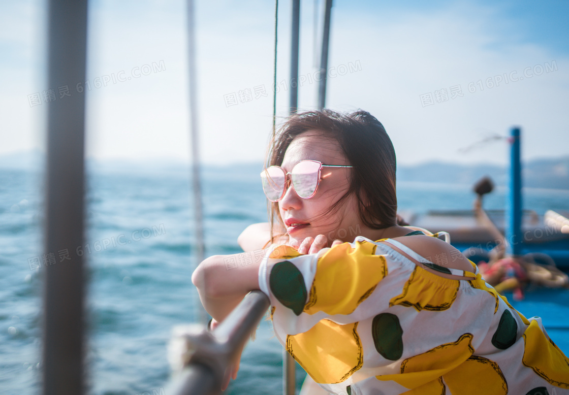 阳光明媚美女图片 阳光明媚美女图片大全