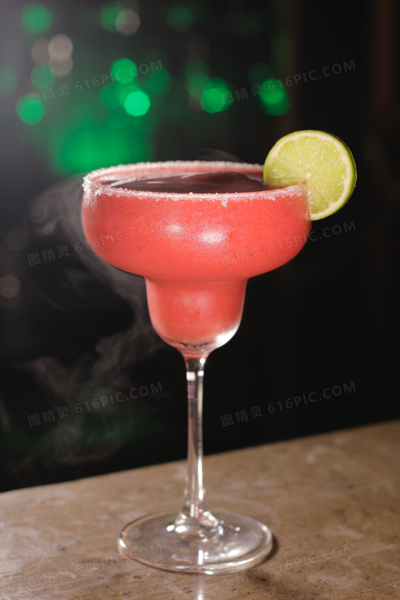 粉红色鸡尾酒图片