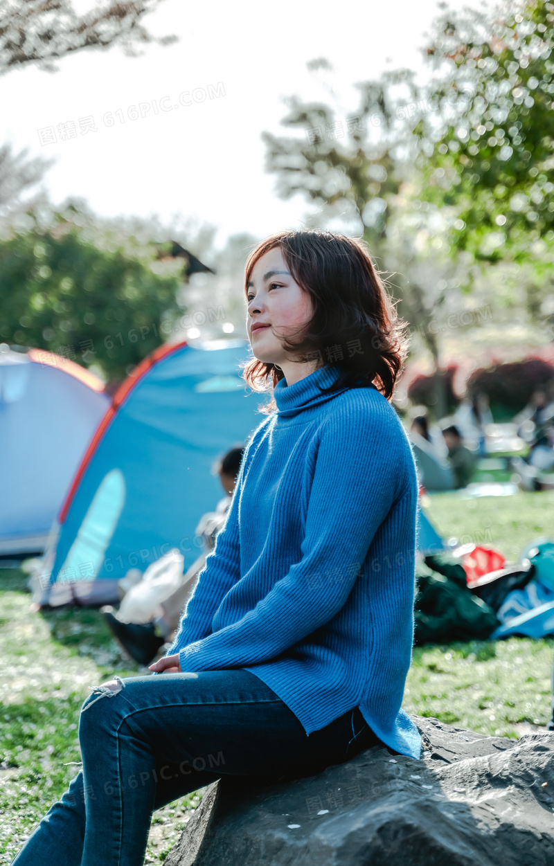 可爱短发女生图片
