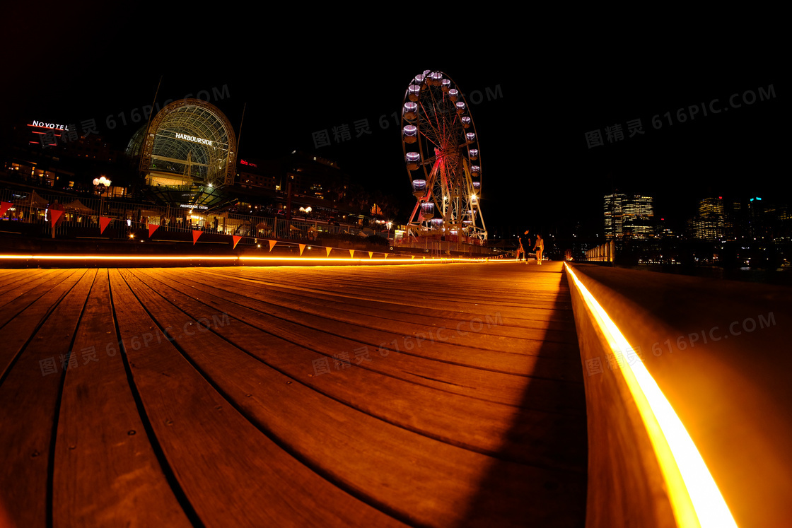 游乐场摩天轮夜景图片