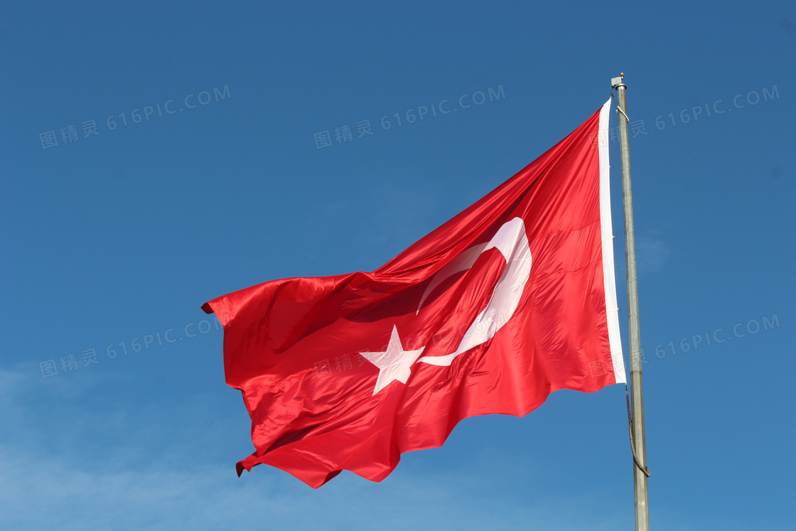土耳其国旗飘扬图片