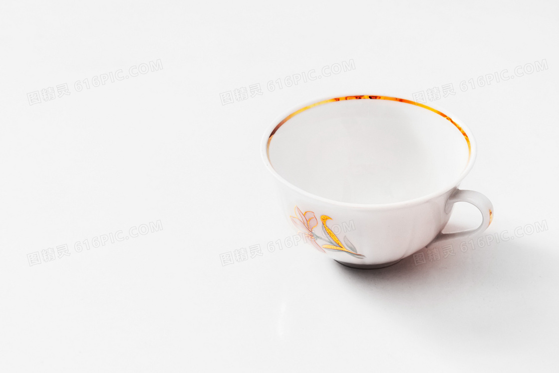 白色陶瓷杯图片 白色陶瓷杯图片
