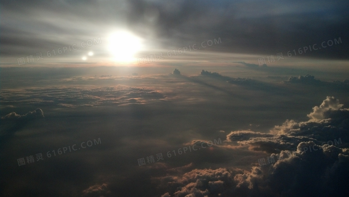 云上日出景观图片