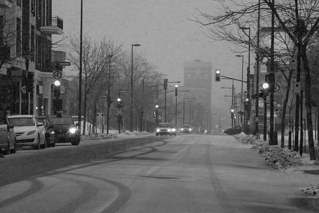 多雪清晨街道图片